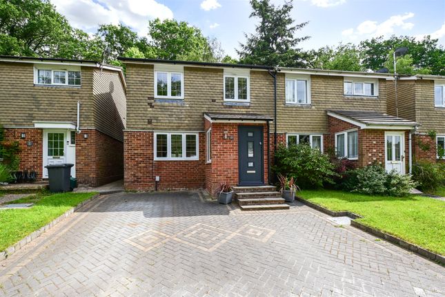 Lea Springs, Hampshire GU51 4 bed semi