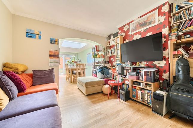 4 bedroom terraced house for sale