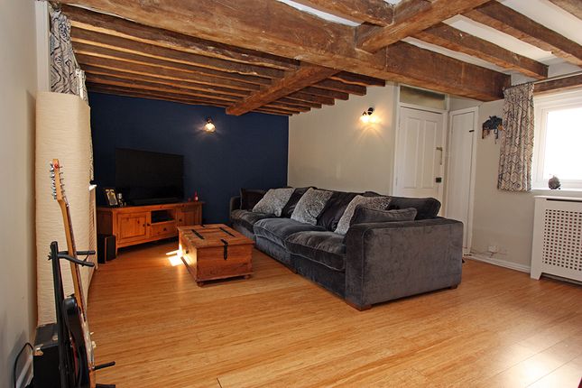 2 bedroom maisonette for sale