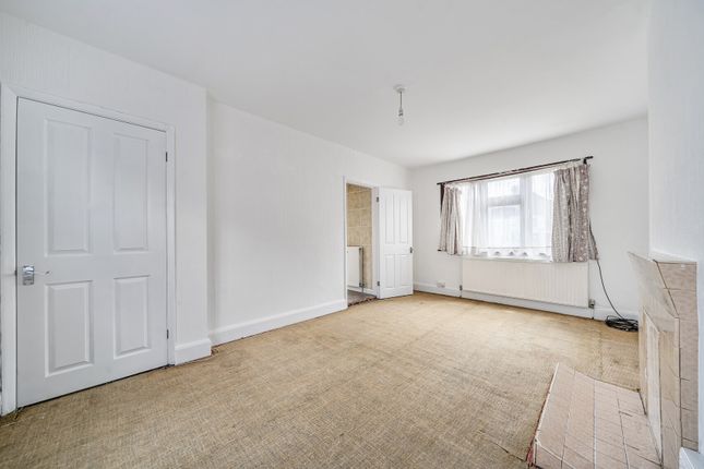 3 bed semi-detached house