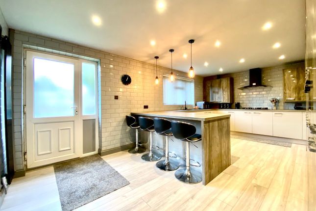 Cot Hill, Newport NP18 3 bed detached house for sale