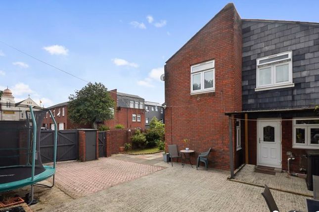 4 bedroom semi-detached house for sale