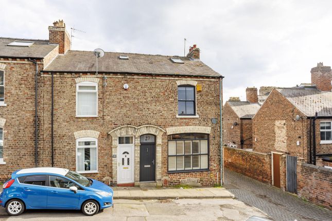 Adelaide Street, York 3 bed end of terrace house for sale