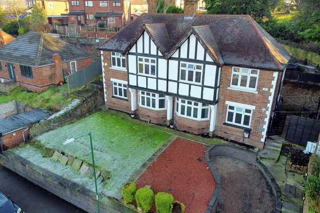 4 bed detached house