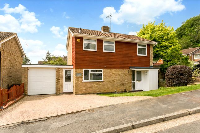 3 bed detached house