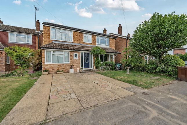 4 bed detached house