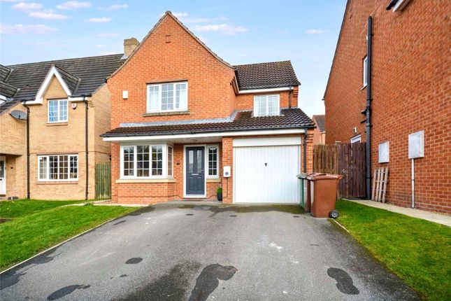 Stumps Close, Wakefield, West Yorkshire 4 bed detached house for sale