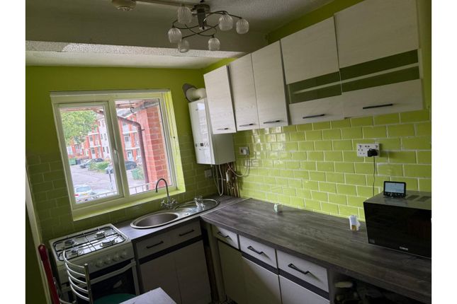 2 bed flat