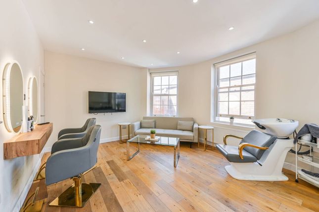 Clapham High Street, Clapham, London... 1 bed flat for sale