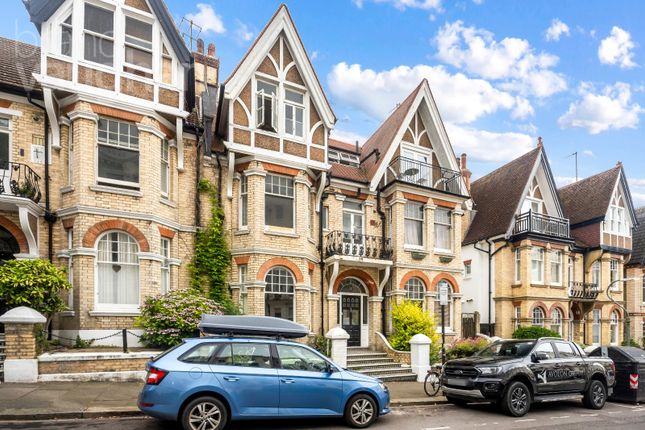 2 bedroom flat for sale