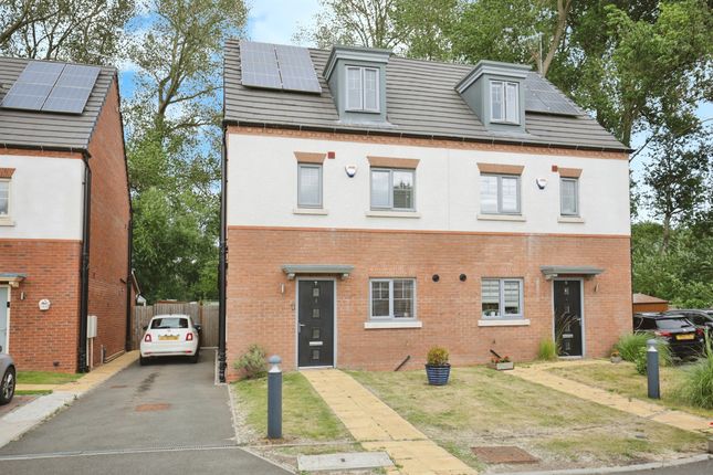 4 bed semi-detached house