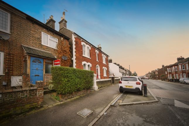 2 bed terraced house