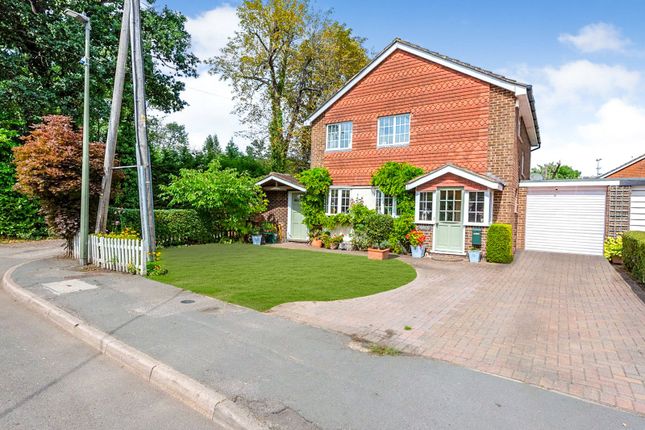 4 bed detached house