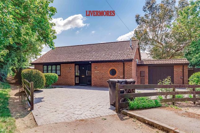 2 bed detached bungalow