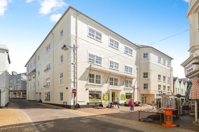 2 bed flat