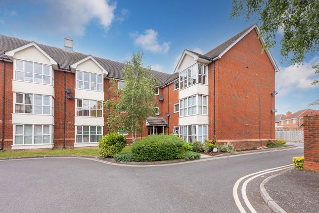 Grasholm Way, Langley SL3 2 bed flat for sale