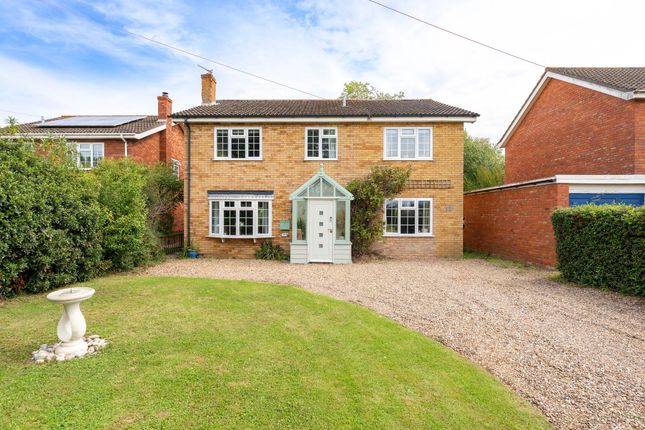 6 bedroom detached house for sale