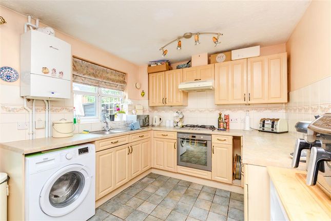 3 bed end terrace house