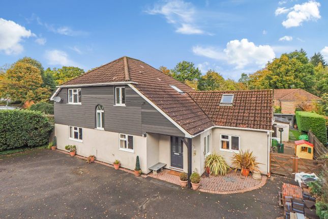 5 bed detached house