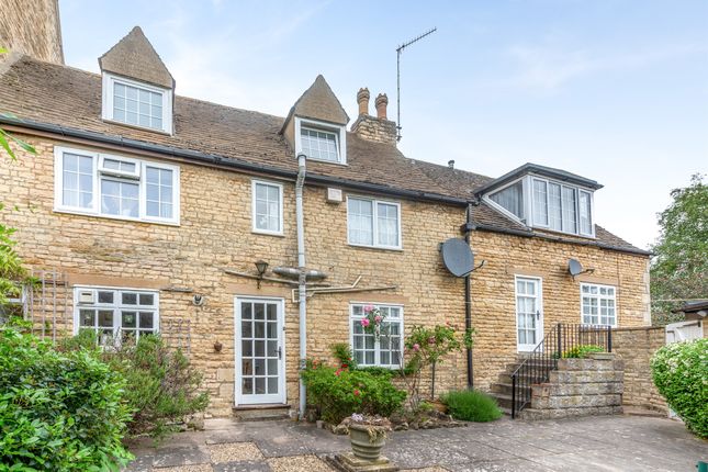 3 bed semi-detached house