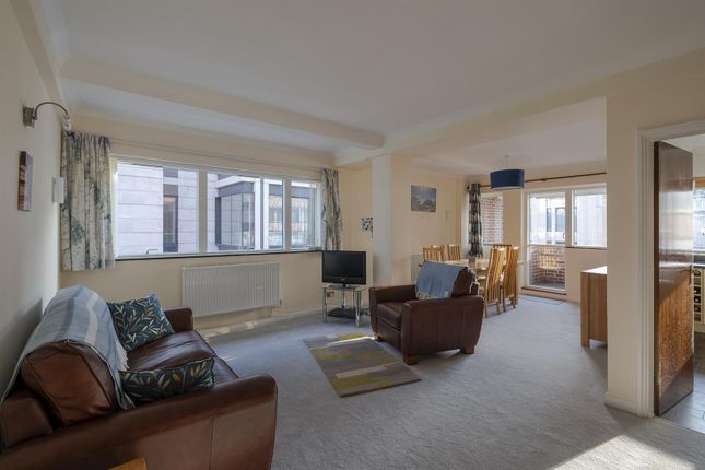 Amen Lodge, London EC4M 2 bed apartment for sale