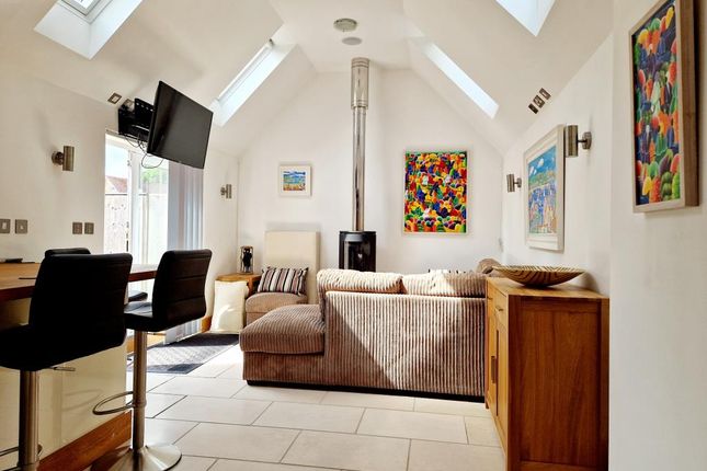 Faringdon,  Oxfordshire,  SN7 2 bed cottage for sale