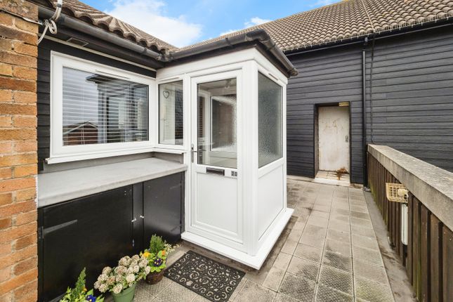 2 bedroom maisonette for sale