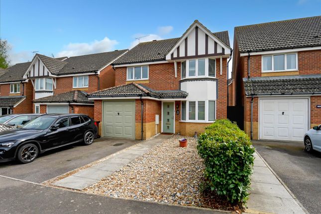Kingfisher Drive, Littlehampton BN17 3 bed detached house for sale
