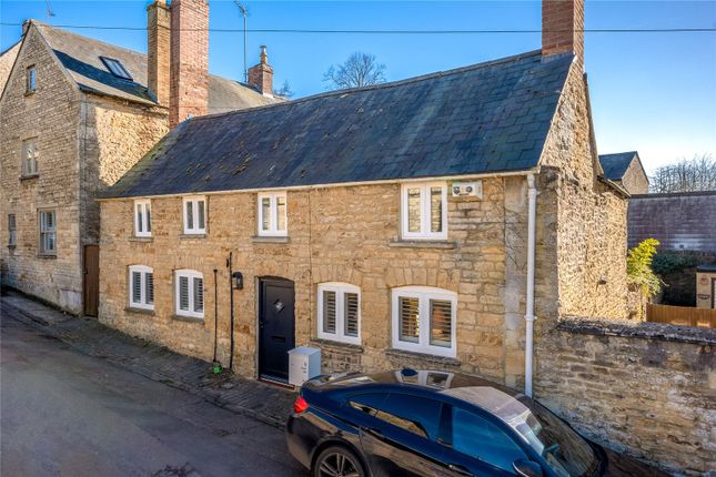Oxfordshire OX7 3 bed detached house for sale