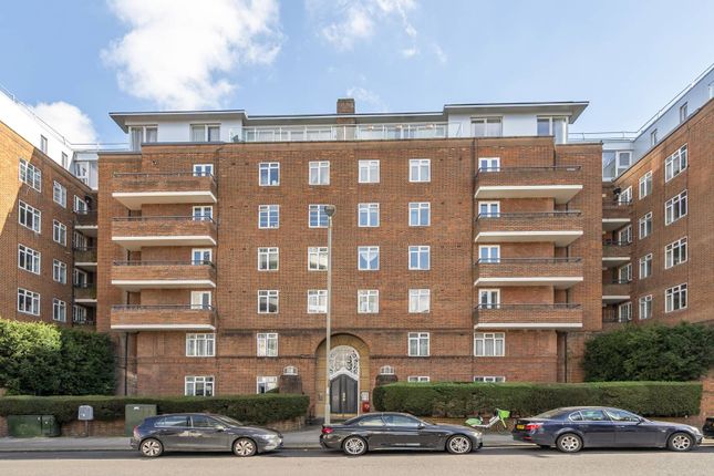 Keswick Road, East Putney, London, SW15 2 bed flat for sale