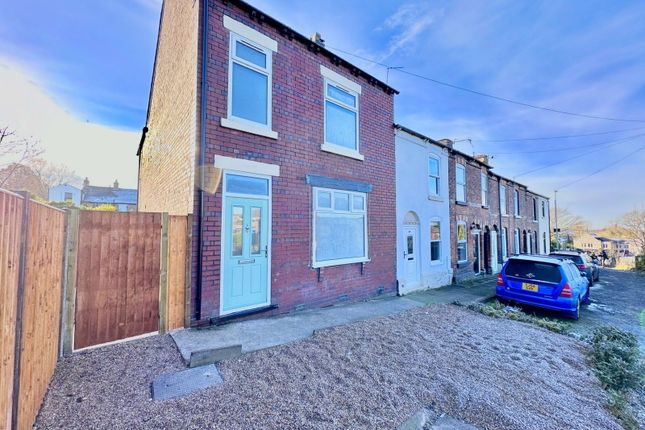 Grimshaw Lane, Macclesfield SK10 4 bed end of terrace house for sale