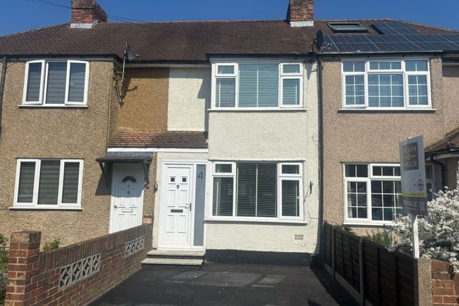 Ashleigh Avenue, Egham, Surrey, TW20 2 bed terraced house for sale