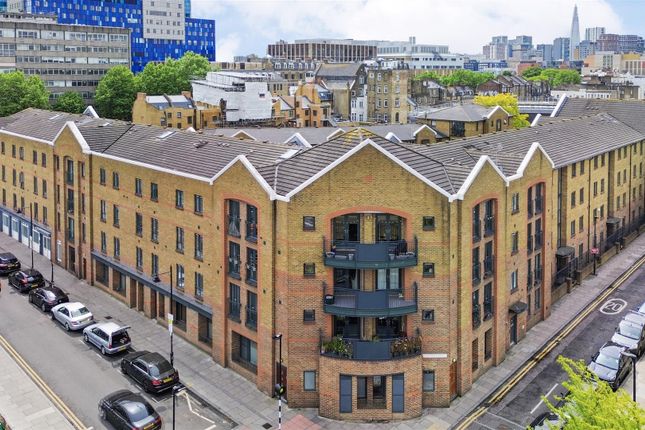 Kempton Court, Durward Street, London 2 bed flat for sale