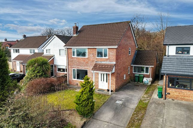4 bed detached house