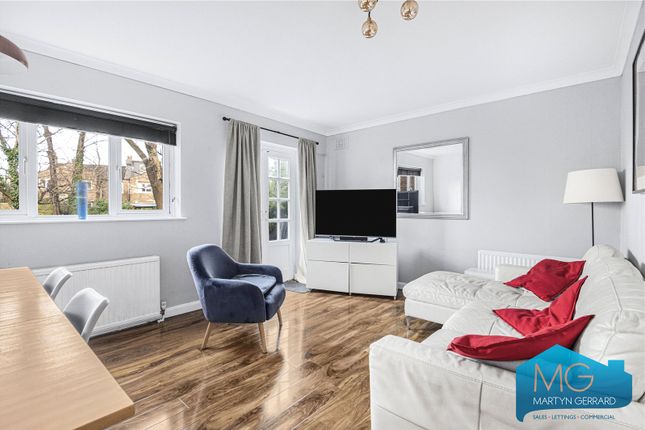 New Trinity Road, East Finchley... 3 bed apartment for sale