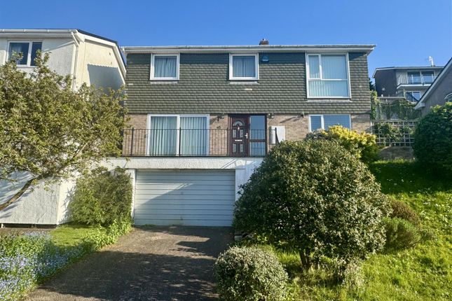 4 bed detached house