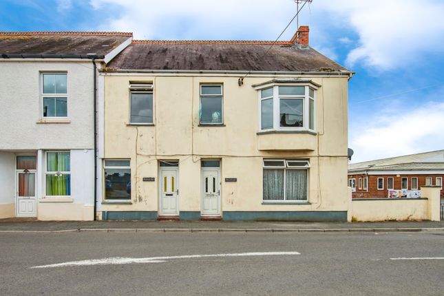 4 bed semi-detached house