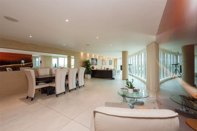 3 bed flat