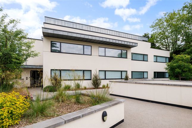 Madingley Road, Cambridge... 2 bed penthouse for sale