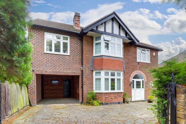 6 bedroom detached house for sale