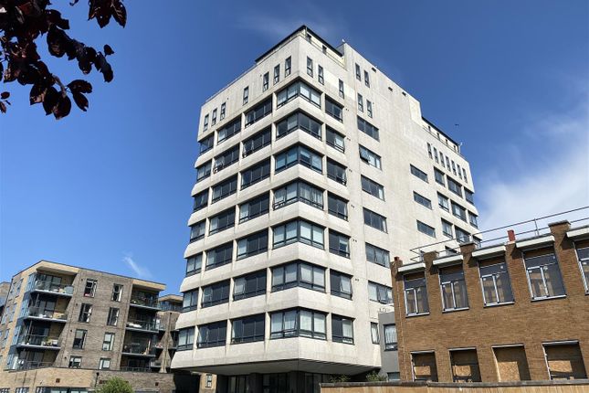 The Causeway, Worthing BN12 2 bed apartment for sale