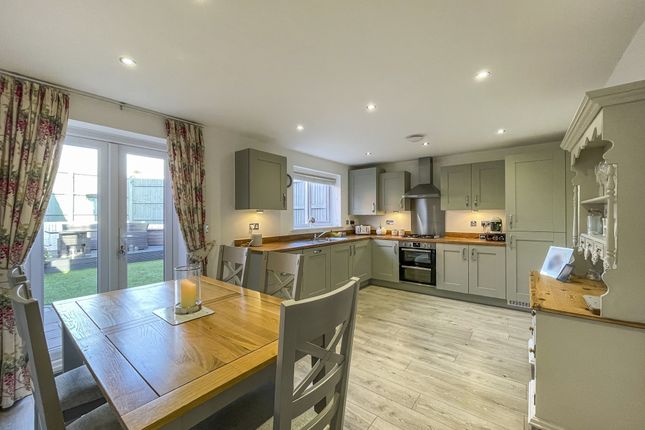 4 bed detached house