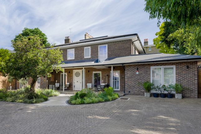 Hillside Close, London NW8 5 bed house for sale
