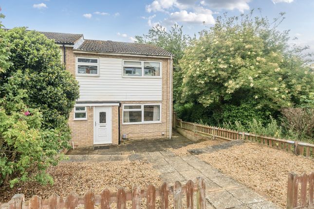 Finch Walk, Flitwick, MK45 3 bed end of terrace house for sale