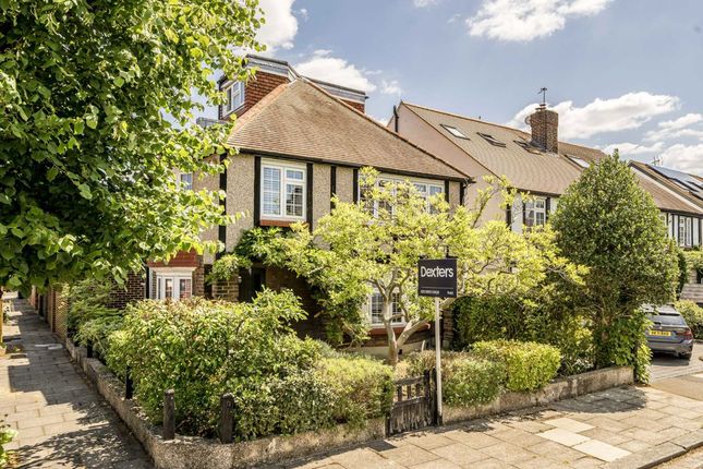 Queen Annes Grove, London W5 4 bed detached house for sale