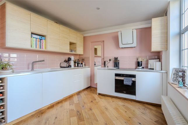 Streatham Hill, London SW2 1 bed apartment for sale