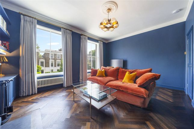 Southgate Road, De Beauvoir, London, N1 2 bed maisonette for sale