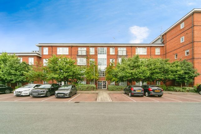 2 bedroom flat for sale