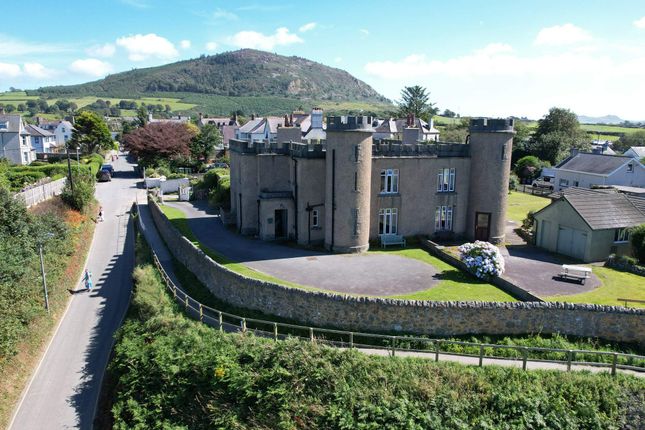 Castell Pentraeth, Lon Y Castell, Nefyn 3 bed semi