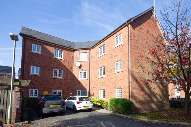 Selside Court, Radcliffe M26 2 bed flat for sale